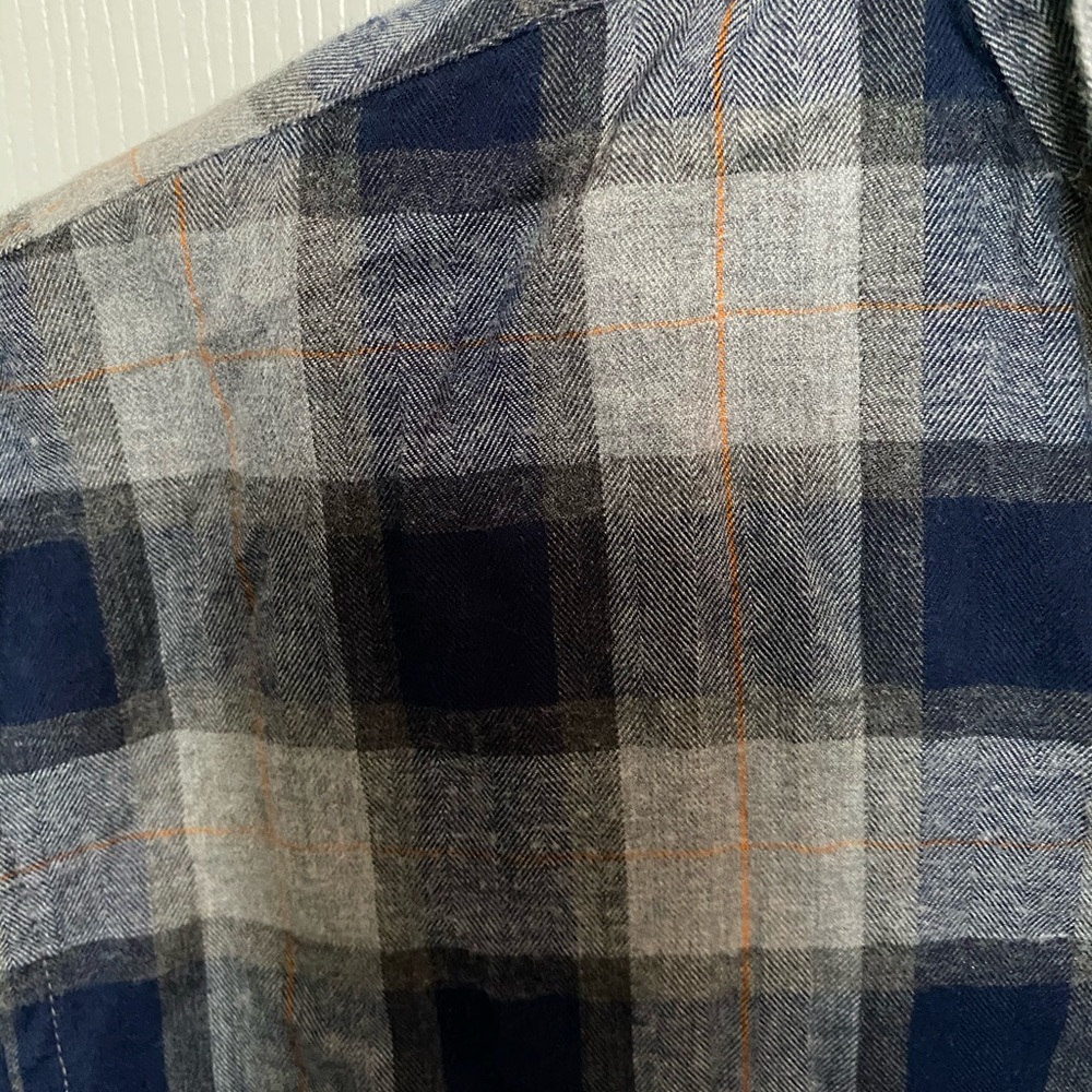 American eagle button down - Picture 3 of 4